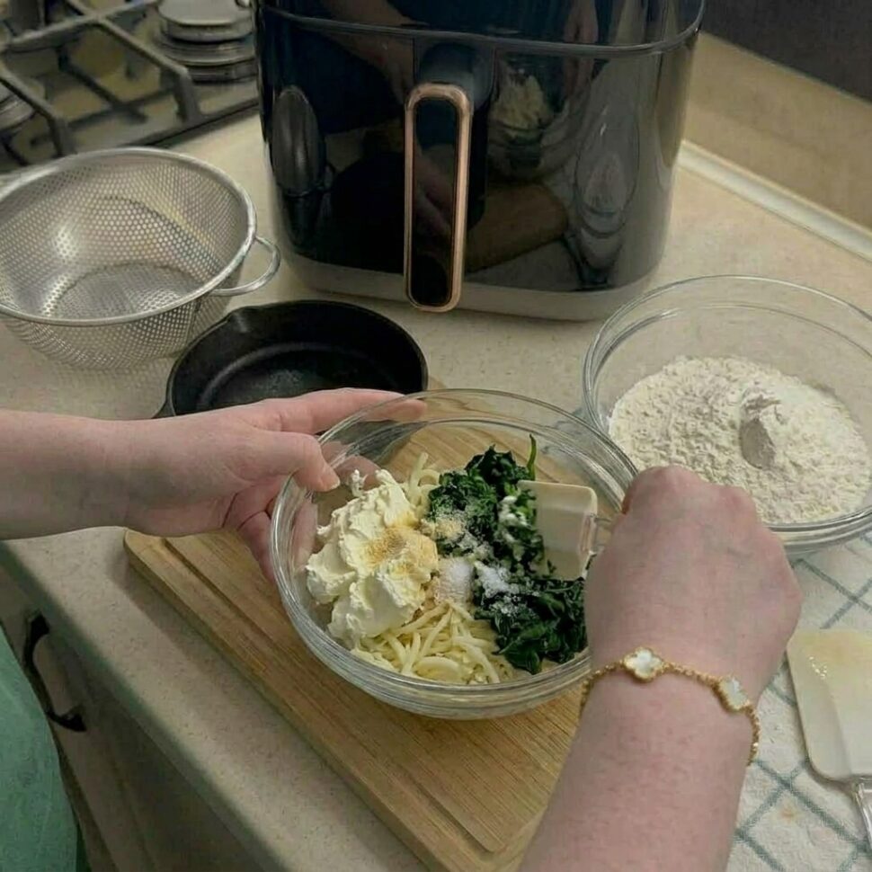 Chicken cutlets rolled tightly around creamy spinach filling and secured with toothpicks