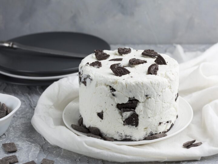 No-Bake Oreo Icebox Cake