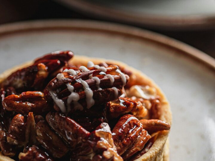 No-Bake Salted Caramel Chocolate Tart