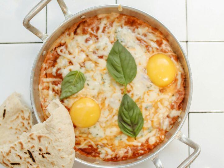 How to Make Perfect Shakshuka in 15 Minutes. The One-Pan Egg Dinner That Looks Incredibly Fancy